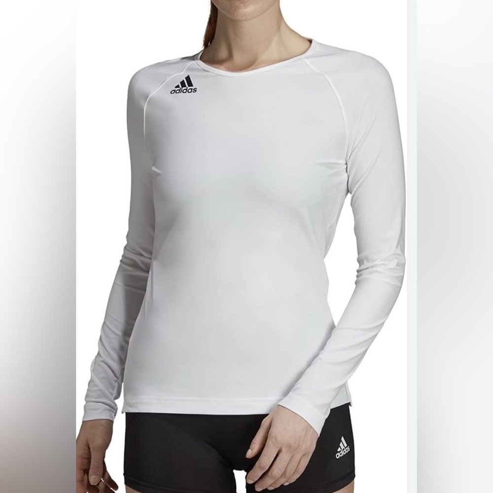 Adidas White Womens Quikset Top XS  New with Tags. Great for layering sun / ski